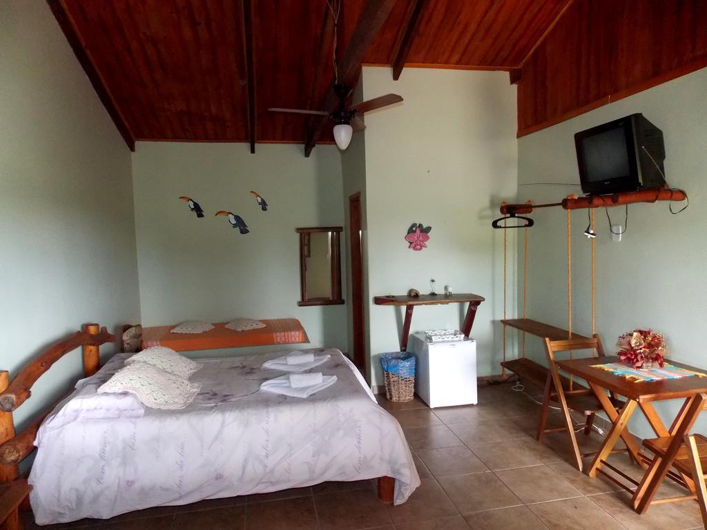 Pousada Vila Dos Ipes Cavalcante Room photo